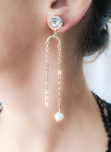 Handcrafted pearl earrings